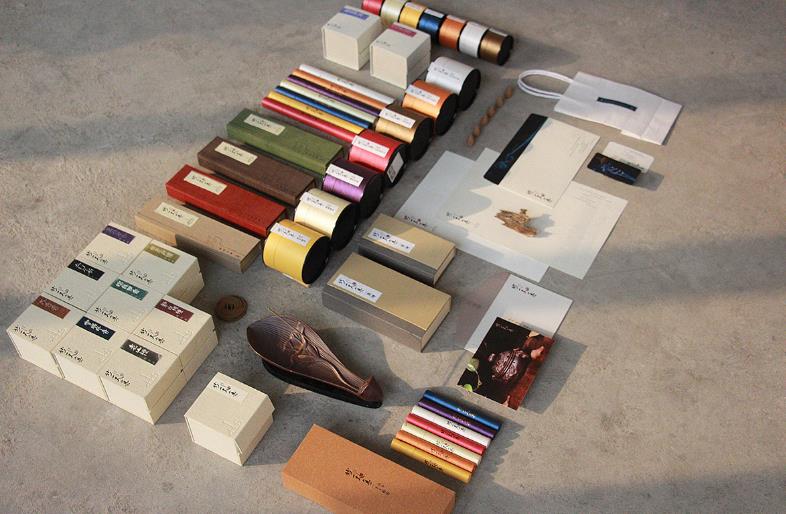 手提袋印刷應(yīng)該怎么樣來(lái)選擇紙張